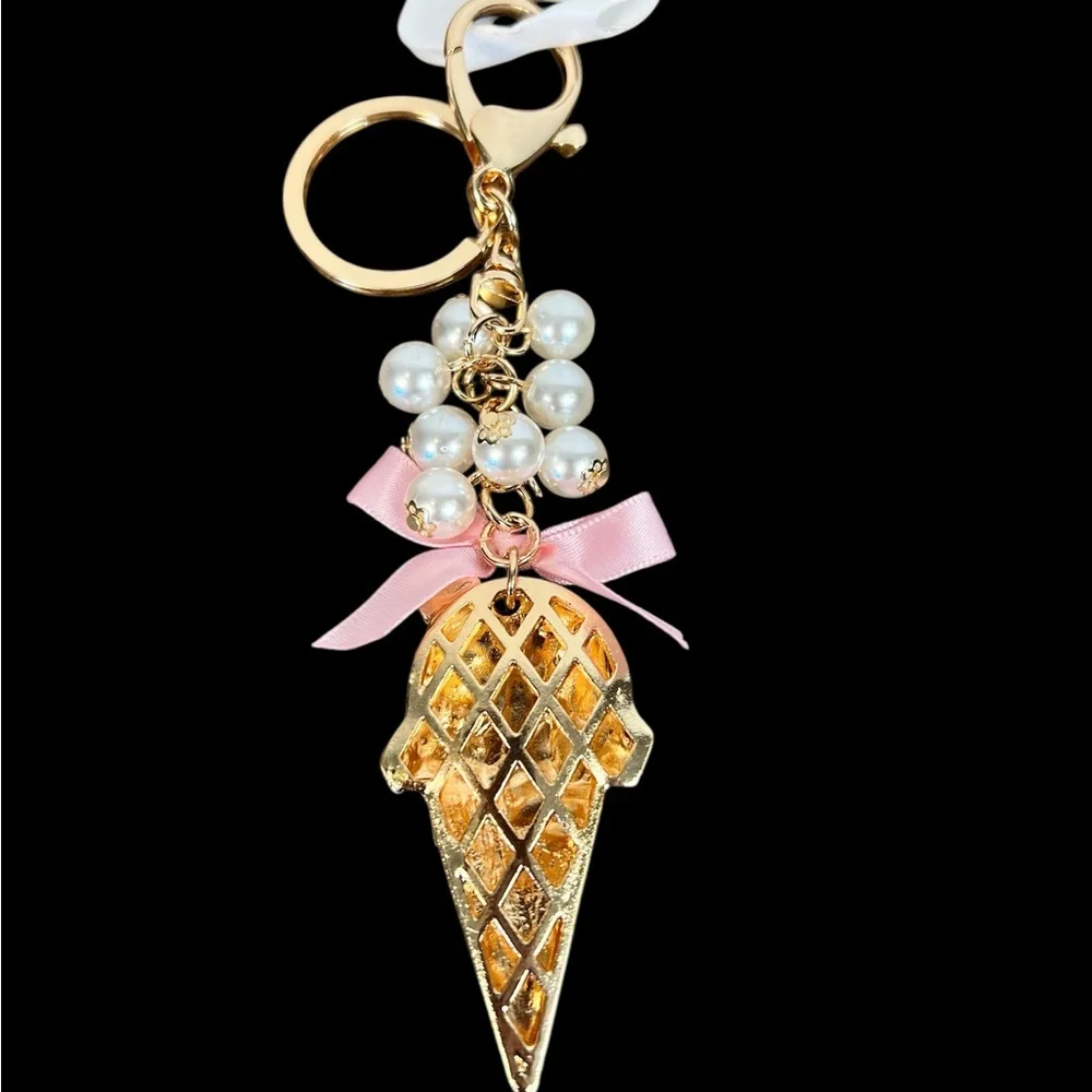 Pearly Ice Cream Cone Bag Charm Key Chain (A429) - Picture 4 of 5